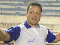 Após bom trabalho na Série A3, Paulinho McLaren pode comandar clube do exterior