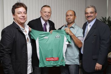 Após liminar, presidente do Icasa comparece à eleição na CBF