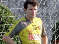 Magoado, Daniel Paulista quer resolver tudo no ABC para buscar novo clube