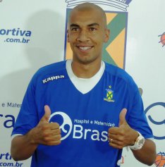 Série C: São Caetano contrata pacotão com quatro do Santo André