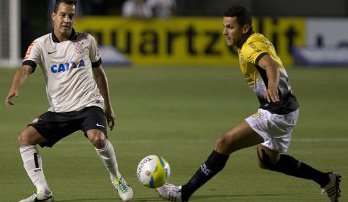 Fluminense fecha com volante destaque de time do Paulistão
