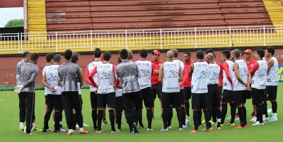 Série B: Joinville pode acertar com lateral encostado no Bahia