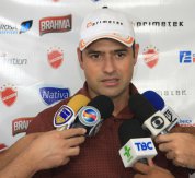 Série B: Falta de entrosamento preocupa técnico do Vila Nova