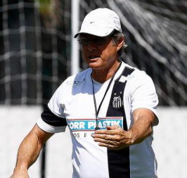 Oswaldo vê Santos entre os 15 favoritos ao título brasileiro