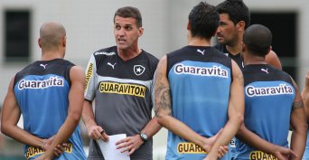 Brasileirão: Treinador quer Botafogo criativo para surpreender rivais