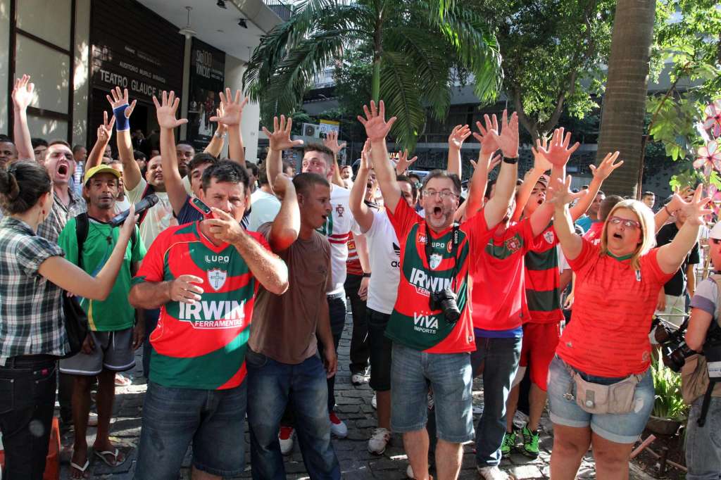 Ordem judicial finaliza jogo entre Joinville e Portuguesa
