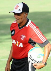 Técnico evita lamentar jogos do Flamengo fora do Rio