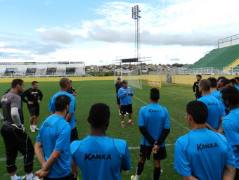Avaí x Bragantino – Em busca da primeira vitória