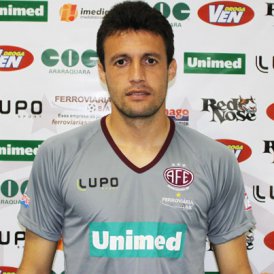 Referência, goleiro se despede sem mágoas da Ferroviária