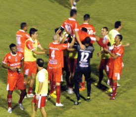 Série C: São Caetano contrata camisa 10 que estava na mira do Guarani