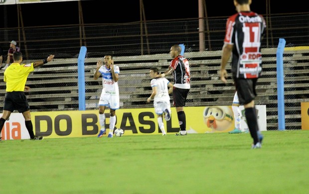 Joinville-SC 2 x 2 Novo Hamburgo-RS – Jael, o Cruel, marca dois, mas JEC é eliminado