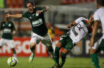 Meia sofre lesão na coxa e desfalca o Palmeiras contra o Flu