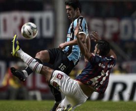 LIBERTADORES: Brazucas largam atrás em noite dos mandantes
