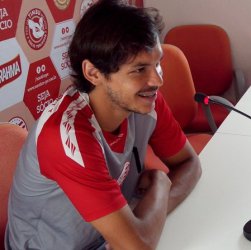 Série B: Jogadores do Náutico tentam esquecer Estadual e focam no acesso