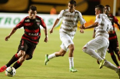 Vitória 1 (3) x (5) 1 J. Malucelli - Dinei perde pênalti e Jotinha avança 2 0002048181370 img