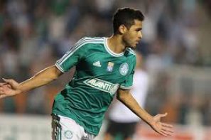 São Paulo faz oferta para tirar “artilheiro dos gols espíritas” do Palmeiras