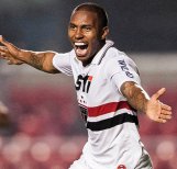 Zagueiro sofre lesão no joelho e desfalca São Paulo