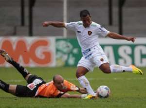 Série C: Ex-atacante do Vasco e ex-goleiro do Oeste serão apresentados no Fortaleza