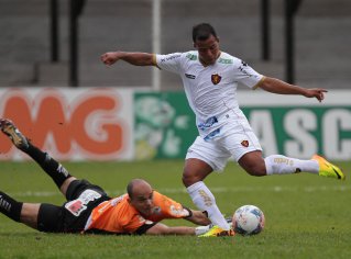 Série C: Ex-atacante do Vasco e ex-goleiro do Oeste serão apresentados no Fortaleza
