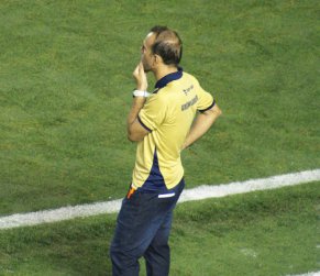 Copa do Brasil: Técnico do Barueri espera reforços para evoluir na competição