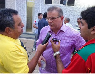 Série B: Presidente faz empréstimo e quita salários no Sampaio Corrêa