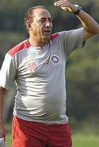 Série B: Nedo Xavier mexe em meio time titular do Boa Esporte