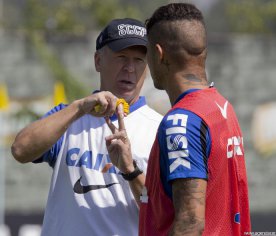 Incomodado, técnico do Corinthians minimiza reencontro com Flamengo