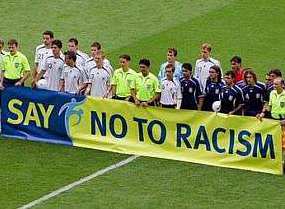 Fifa condena racismo e diz que luta ‘ainda não acabou’