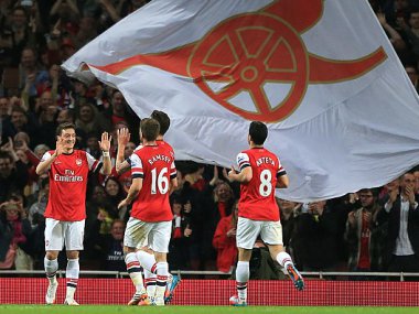 INGLÊS: Arsenal ganha e fica perto de jogar a Liga dos Campeões