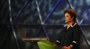 Copa 2014: Dilma elogia Felipão, mas diz que não visitará seleção