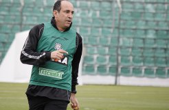 Vinícius Eutrópio deixa o Figueirense após 35 jogos, acesso e título estadual