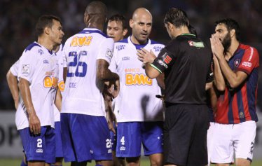 LIBERTADORES: Cruzeiro carimba classificação e Grêmio cai nos pênaltis