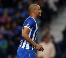 Copa 2014: Fifa veta e brazuca não pode defender Portugal