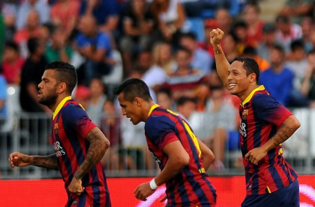 Barcelona prepara lista de dispensa com treze jogadores. E tem brasileiro no meio!