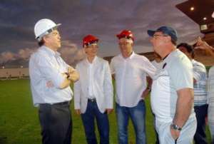 Série C: Governador faz visita às obras do Almeidão e acompanha treino do Belo
