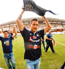 Série B: Joinville acerta contratação de ex-meia do Corinthians