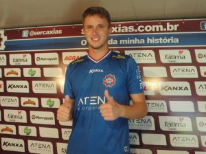 Série C: Ex-goleiro do Inter é apresentado no Caxias