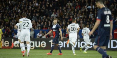 FRANCÊS: Após festejar título, PSG perde em casa e estraga festa