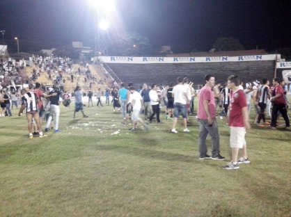 Rumo a Tóquio! Torcida do Independente enlouquece após acesso à Série A2