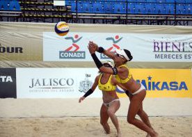 Só vitórias! Brasil tem dia 100% no vôlei de praia no México