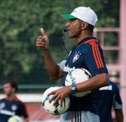 Cristóvão comanda treino de finalização antes de Fla-Flu