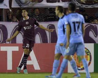 LIBERTADORES: Na Argentina, Bolívar arranca empate no último minuto