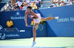 Tênis: Sharapova bate Na Li de virada e vai à semi em Madri