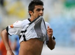 Série B: América-RN contrata ex-Guarani e destaque da Copa Verde