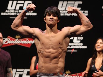 Erick Silva encara Matt Brown na luta principal do UFC Fight Night 40