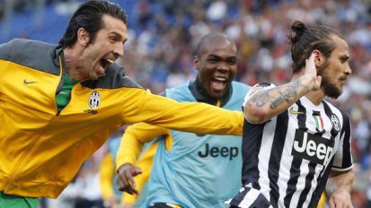 ITALIANO: Tricampeã, Juventus derrota Roma e bate recorde