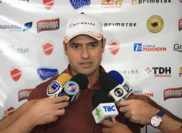 BOMBA! Técnico deixa Vila Nova e deve fechar com rival da Série B