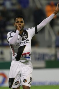 Série B: Com apenas uma luxação, volante da Ponte comemora volta depois da Copa