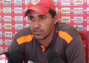 Série C: Dirigente do CRB critica elenco e promete dispensas