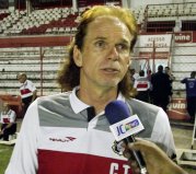 Série B: Treinador do Santa Cruz pede chegada de reforços